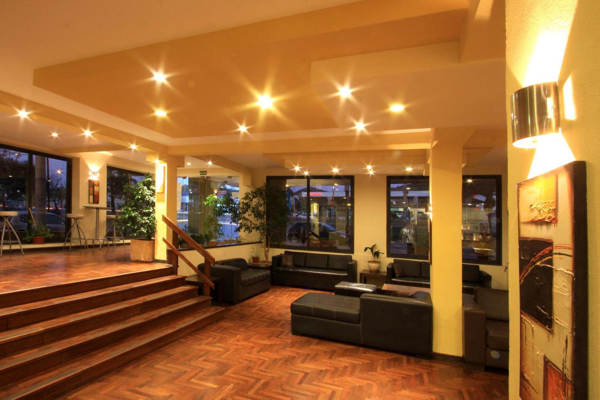 Sierralago Hotel